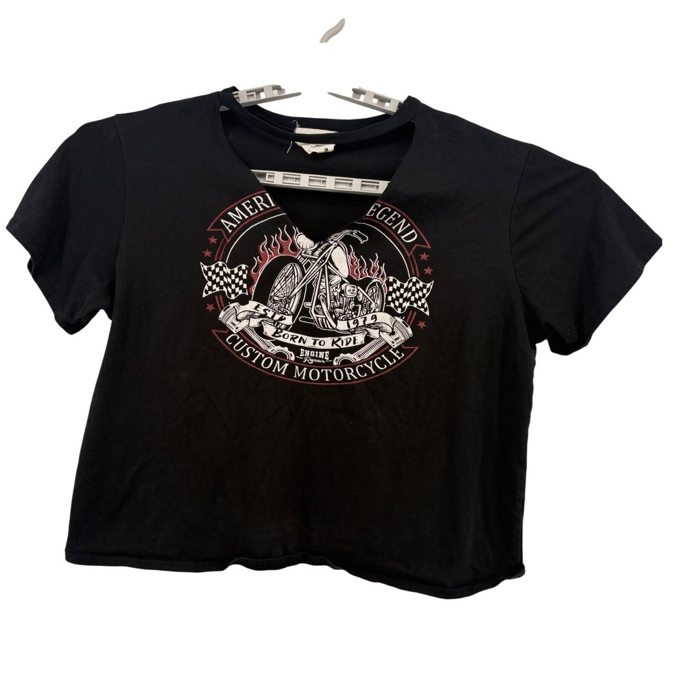 American Rebel Motorcycle Graphic Crop Top‎ L Black Cutout V-Neck Short Sleeve